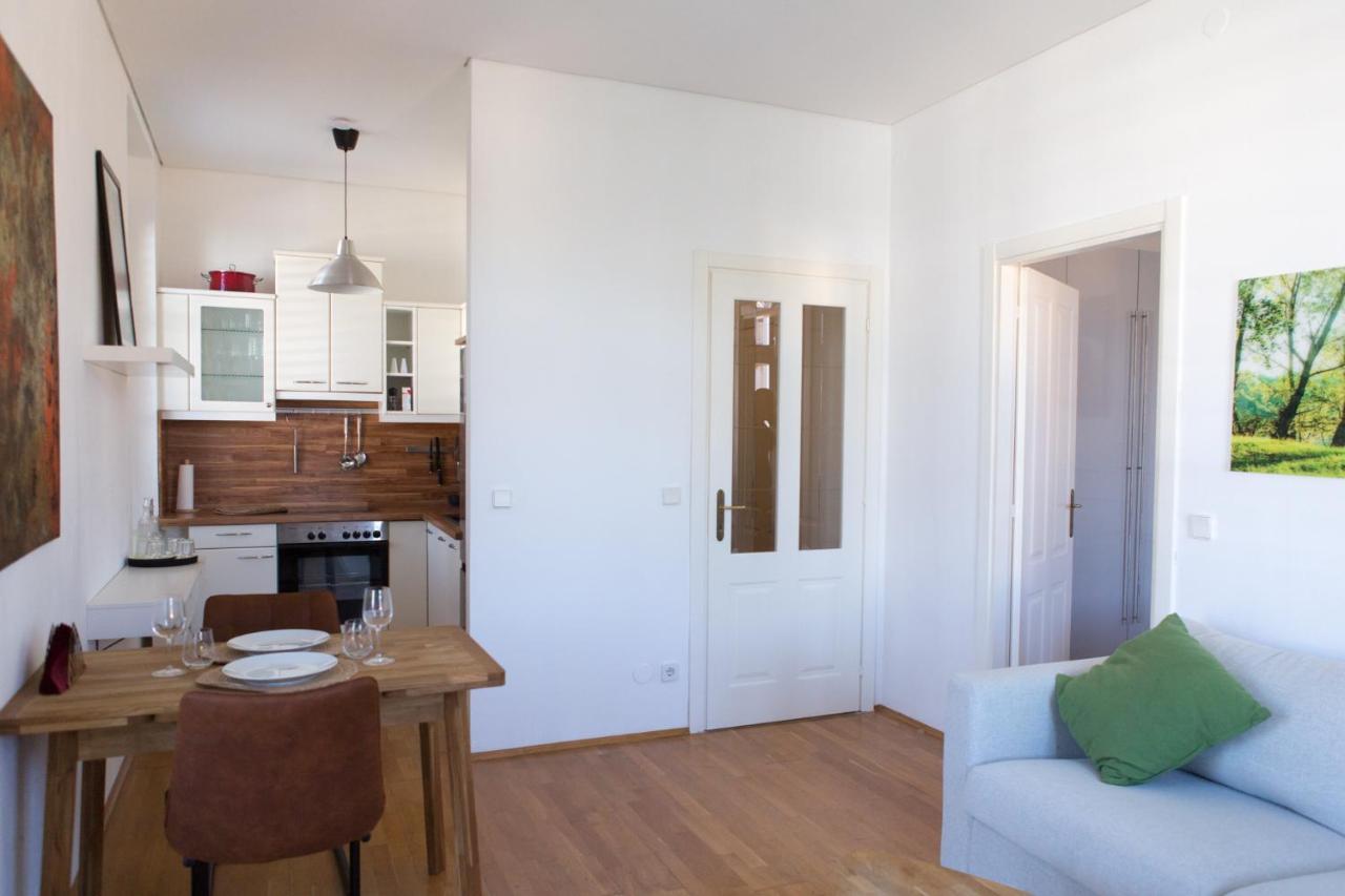 Pleasant City Apartment กราซ ภายนอก รูปภาพ